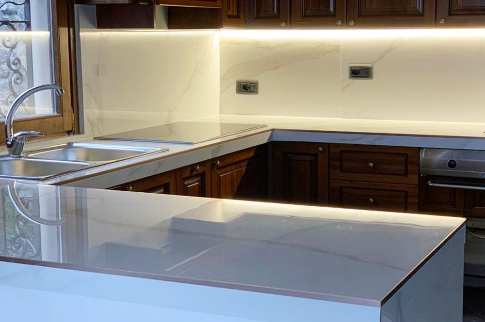 posa-marmo-piano-cucina-como-lecco