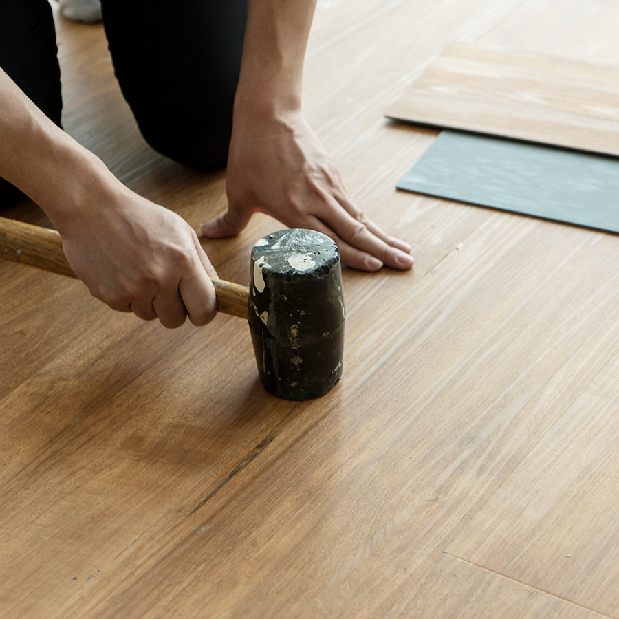 posa-pavimenti-Rivestimenti-vinilici-LVT-conca